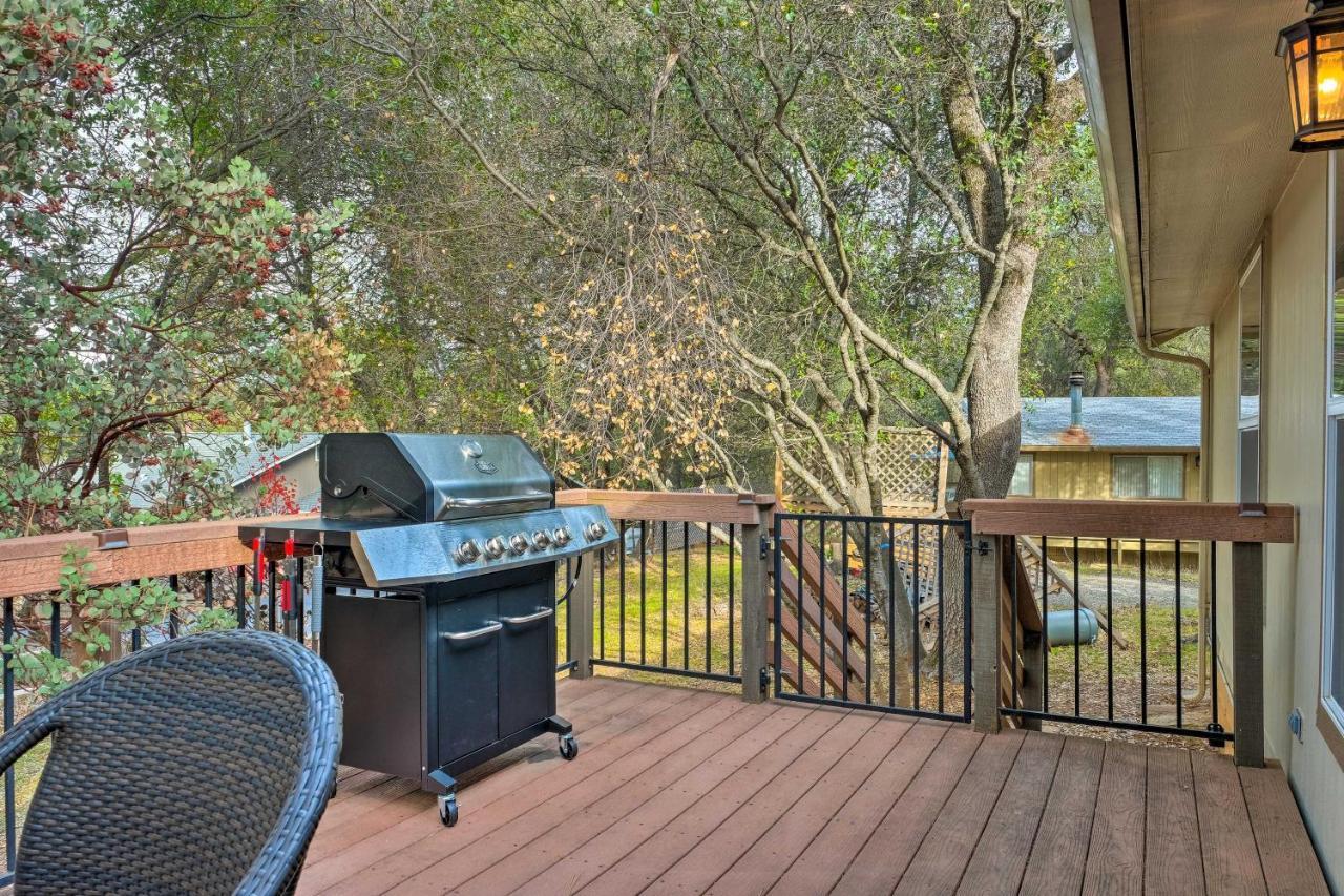 Groveland Gem With Deck, Game Room And Much More! Extérieur photo
