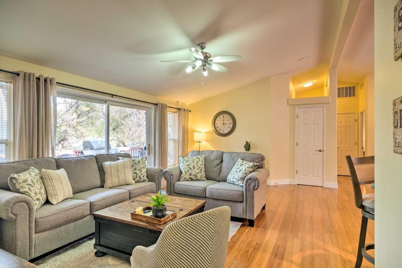 Groveland Gem With Deck, Game Room And Much More! Extérieur photo